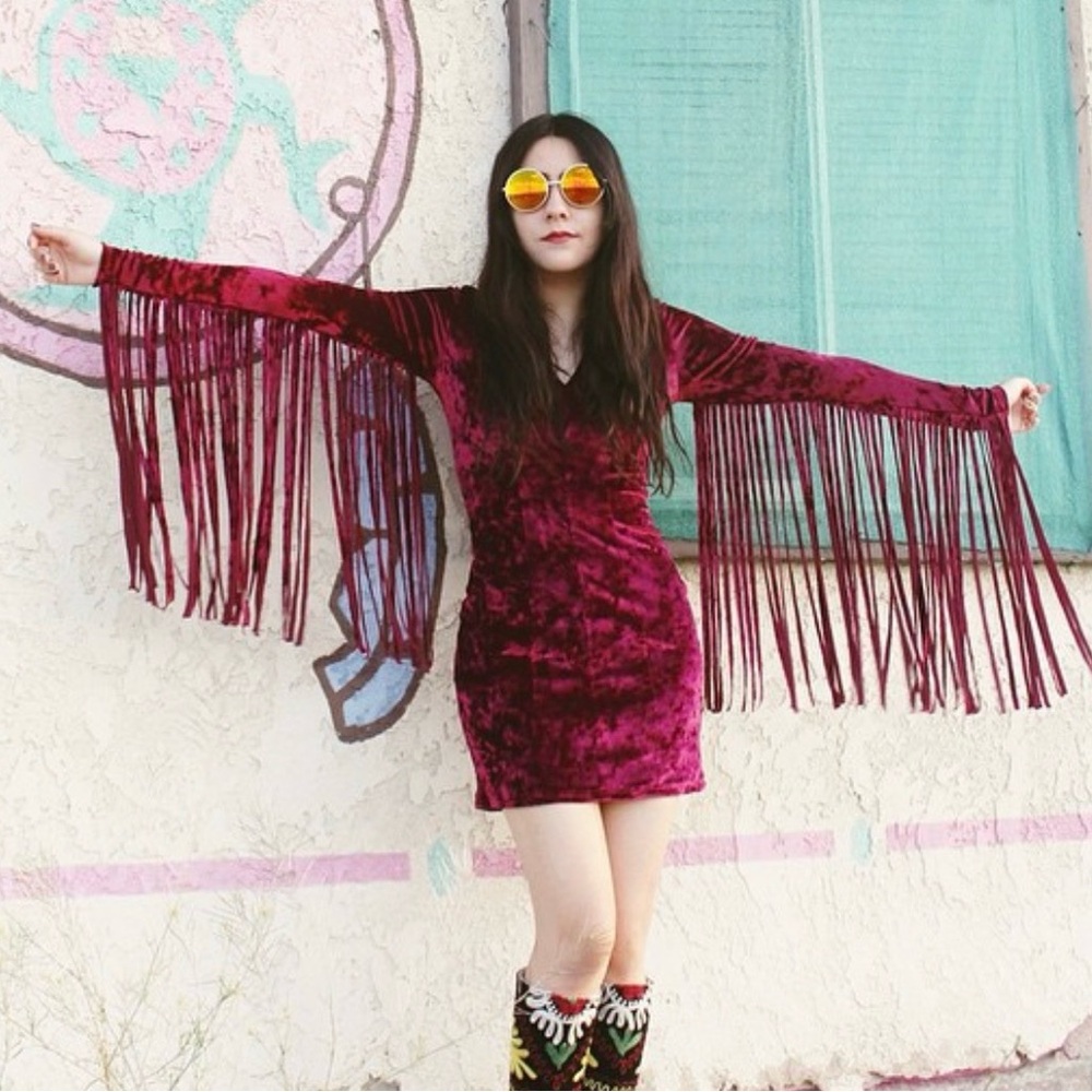 Miracle Eye Retro Heartbreaker Burgundy Crushed Velvet Fringe Mini Dress, Sz L